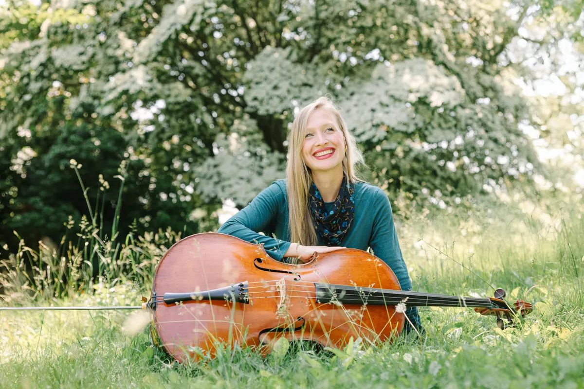 Arlen Hlusko with her cello